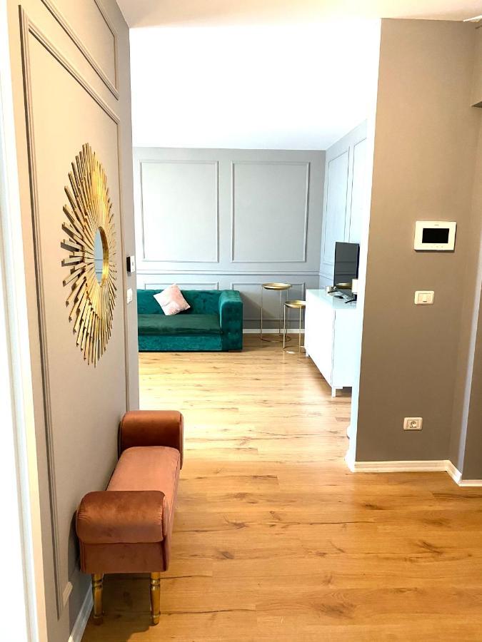 Apartment Velvet